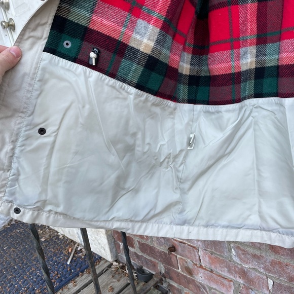 Vintage Eddie Bauer Flannel Lined Field Jacket Size Medium Water Resistant - Picture 4 of 7